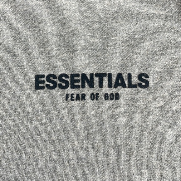 FEAR OF GOD ESSENTIALS SWEATSHIRT (UNISEX) - Picture 4 of 7